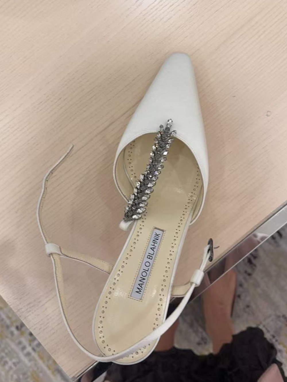 Manolo Blahnik Ivory Satin Heels (Size 37 1/2) - Picture 7 of 15